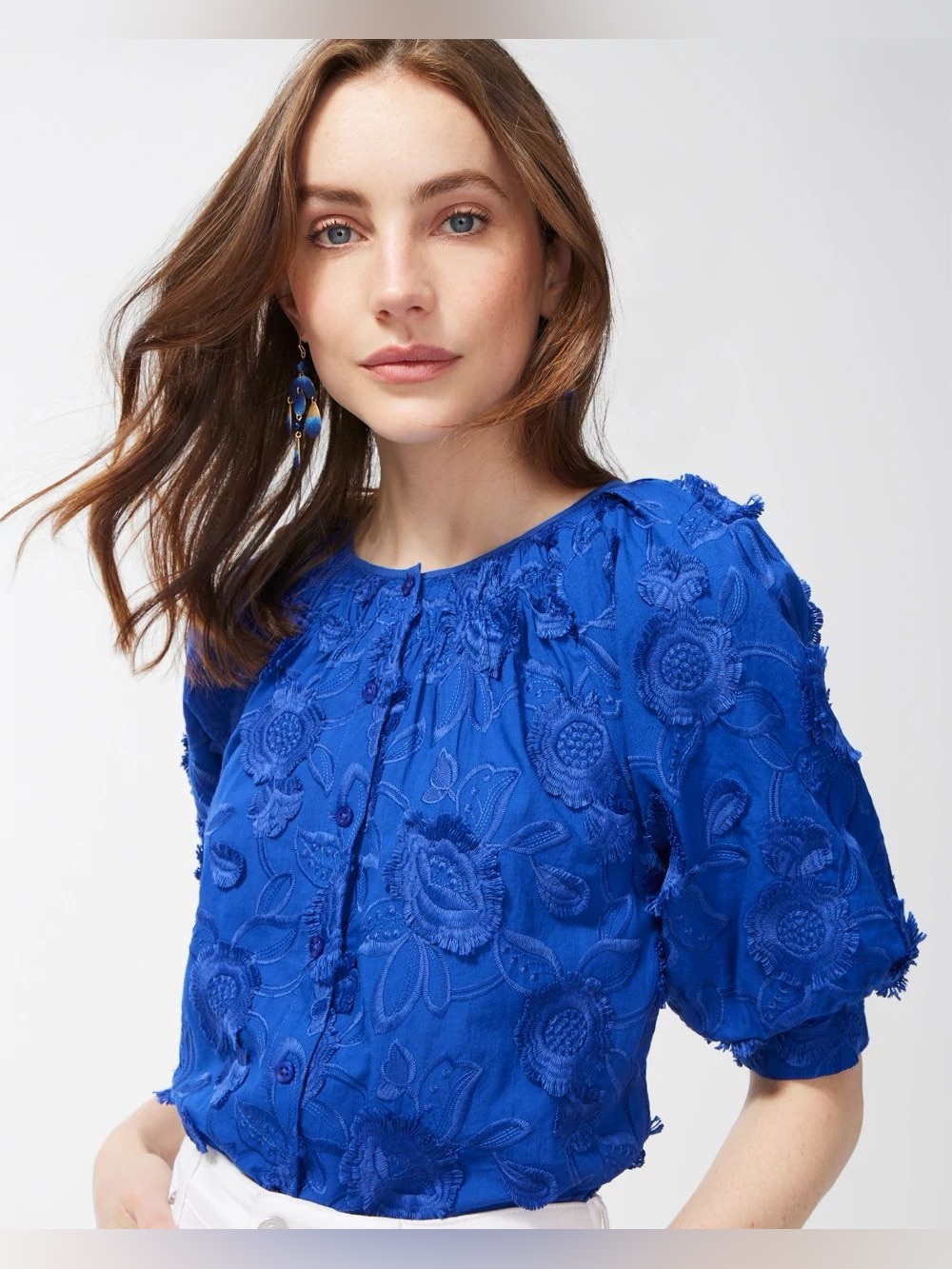 Chico’s Blue Floral Embroidered Button Front Elbow Length Sleeve Top 2.5 / US 14